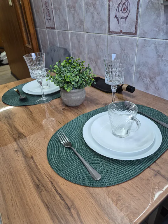 Квартира 2к квартира рядом с в/ч, 4 спальных места, хлопковое постельное — Алейск