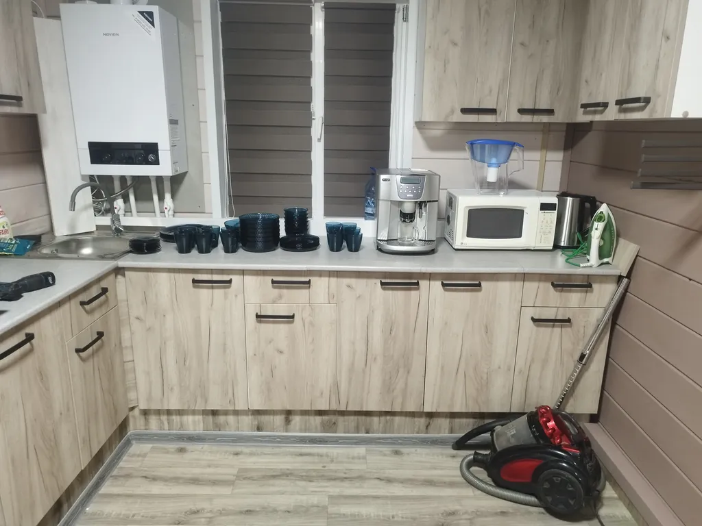 Деревянный дом в черте города