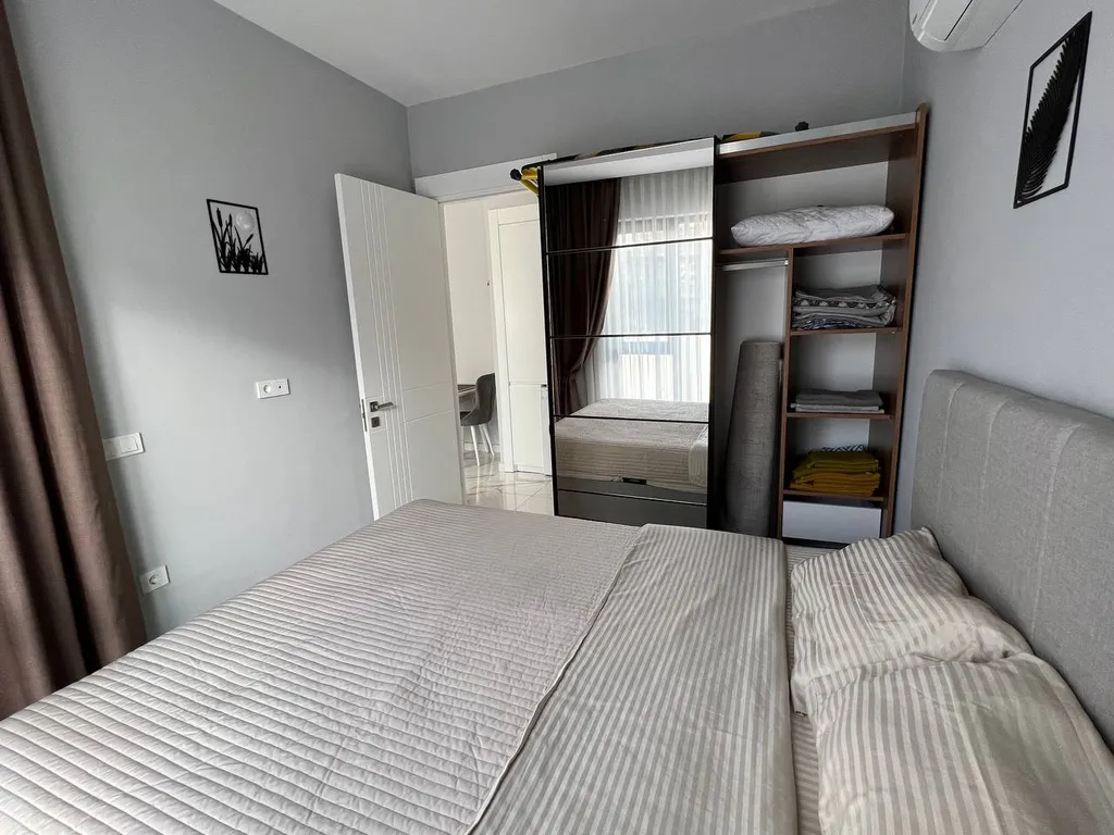 Апартаменты в центре с бассейном