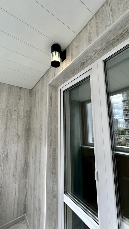 Евро двушка возле G-Drive арены (левый берег)