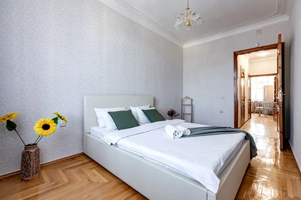 Квартира в самом центре + На курортном бульваре + Город у ваших ног