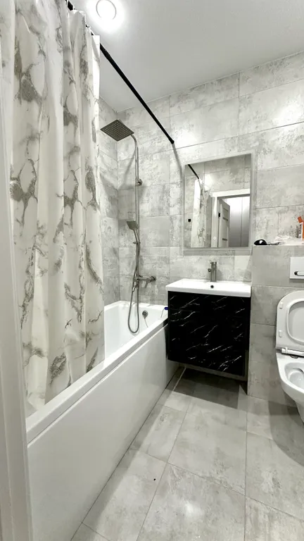 Квартира в центре города с новым ремонтом и красивыми закатами