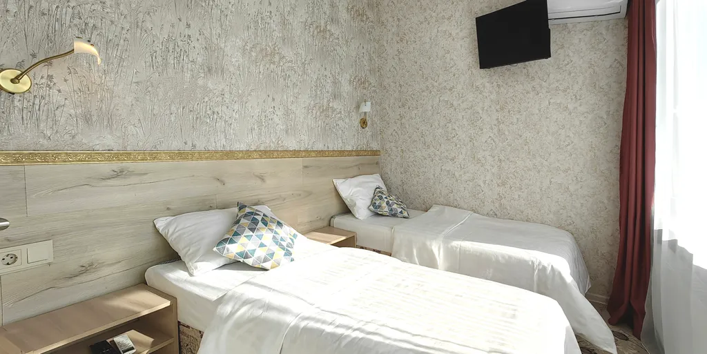 Квартира Квартира Две комнаты с балконами, отопление, кухня, стиралка, беседка, парковка — Судак