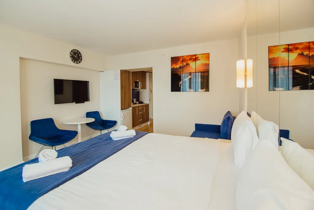 Студия с видом на море