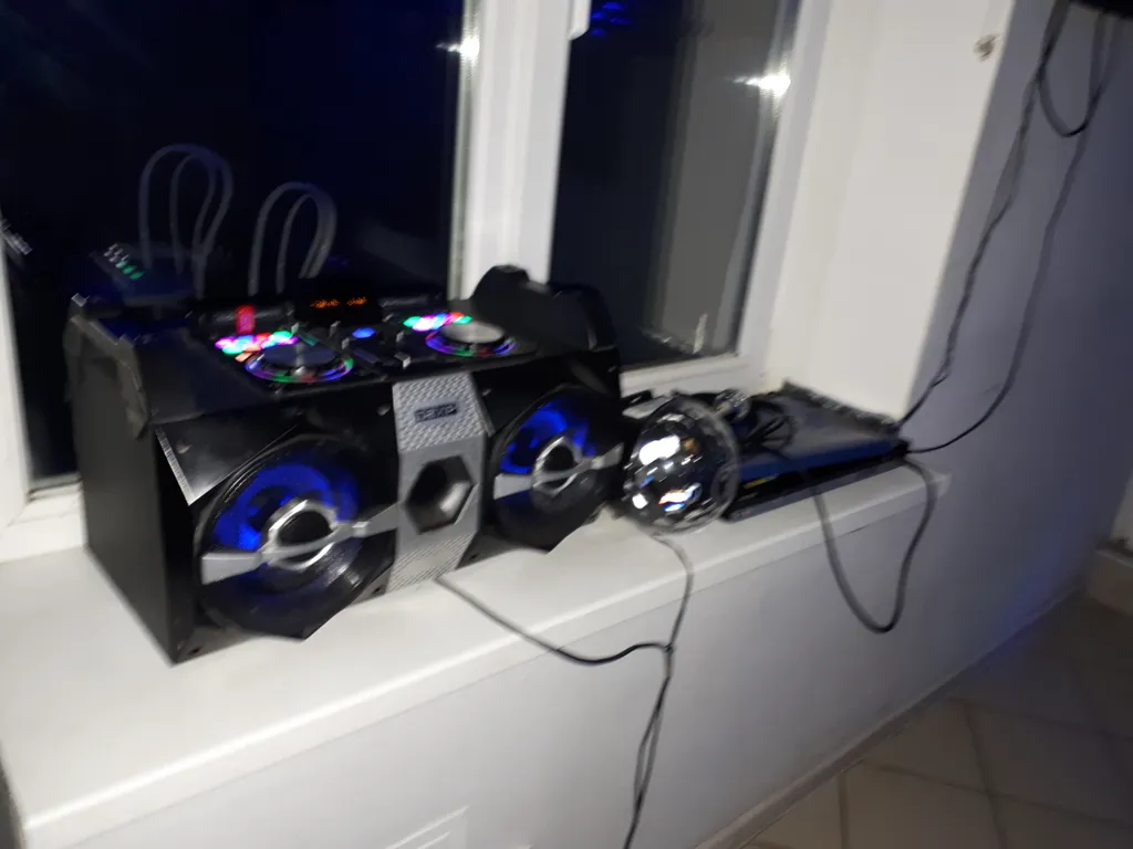 Дом в 2-уровнях с сауной и сезонным бассейном