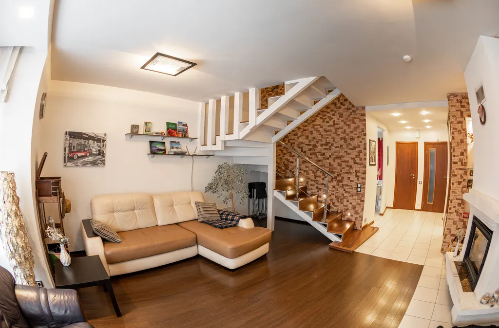 Коттедж Семейный таунхаус с камином и сауной — аренда посуточно в Петрозаводск