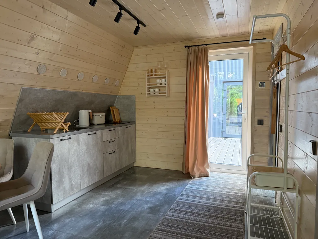 Коттедж Уютный дом Поле с баней на дровах и сибирским чаном — Лопатино