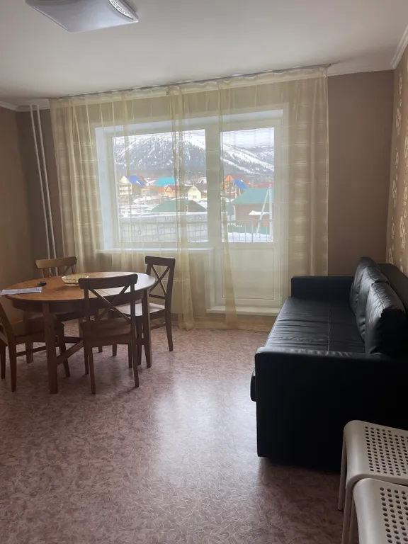 Квартира Трехкомнатная квартира в центре поселка — Шерегеш