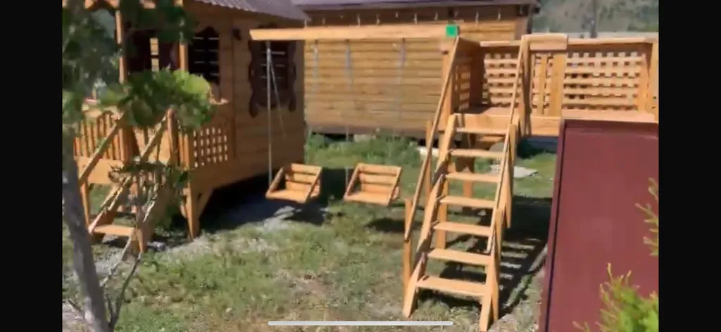 Домики с видом на горы