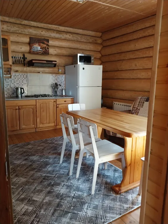 Комфортабельный 2-х этажный коттедж на 1 линии о. Селигер