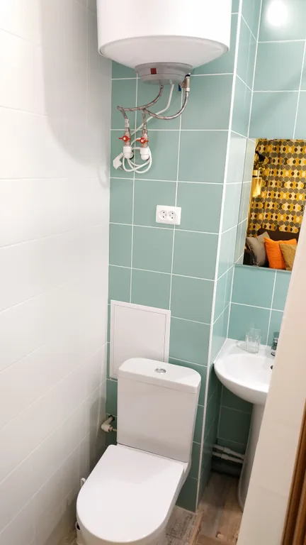 Квартира-студия около метро для большой компании из 6-ти человек