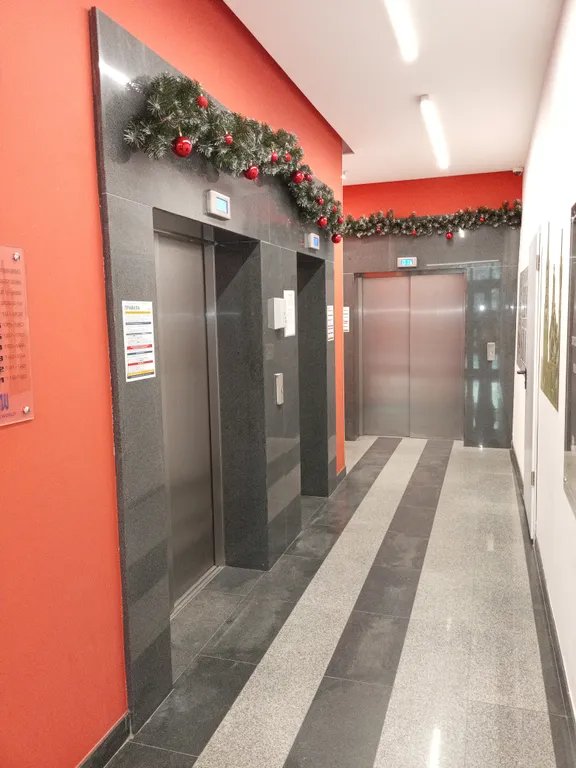 Уютная современная евродвушка с шикарным видом из панорамных окон