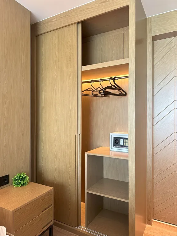 Най Харн 5* номер с супер большой кроватью