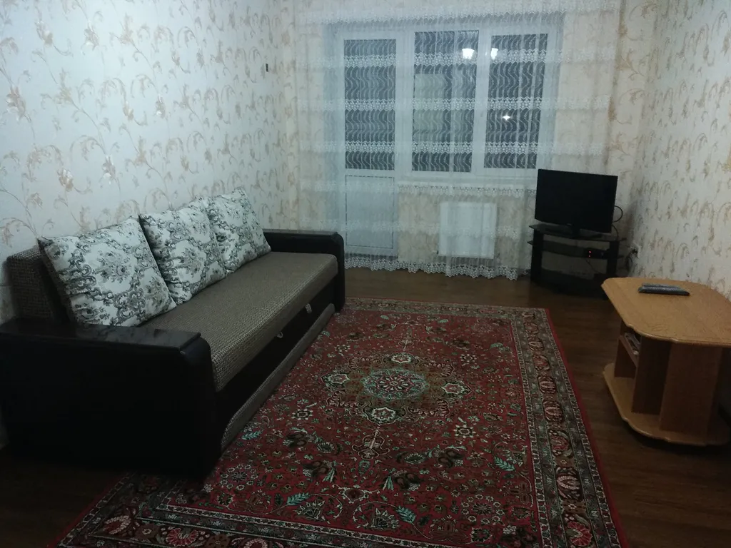 2-комнатная квартира в центре возле парка