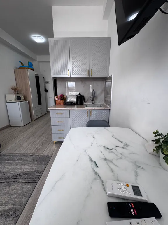 Просторная и уютная студия у моря