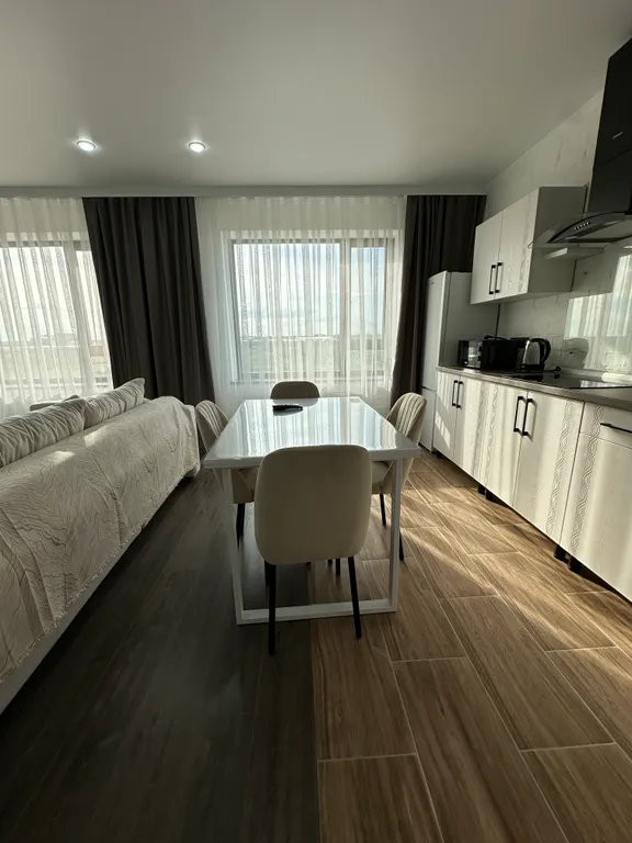 Апартаменты на Академической №19