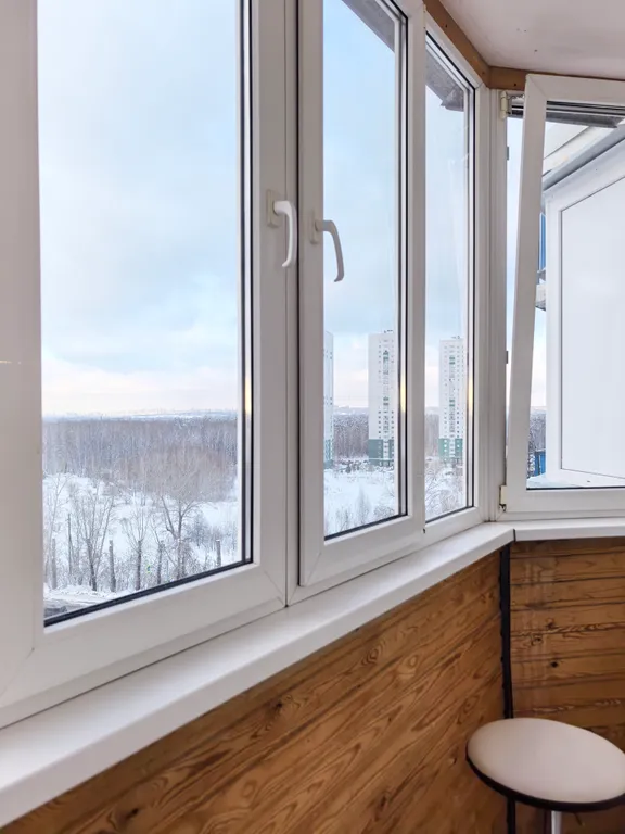 Квартира Purple apartment-студия в новом доме для 4х, рядом тц, высокий этаж — Новосибирск