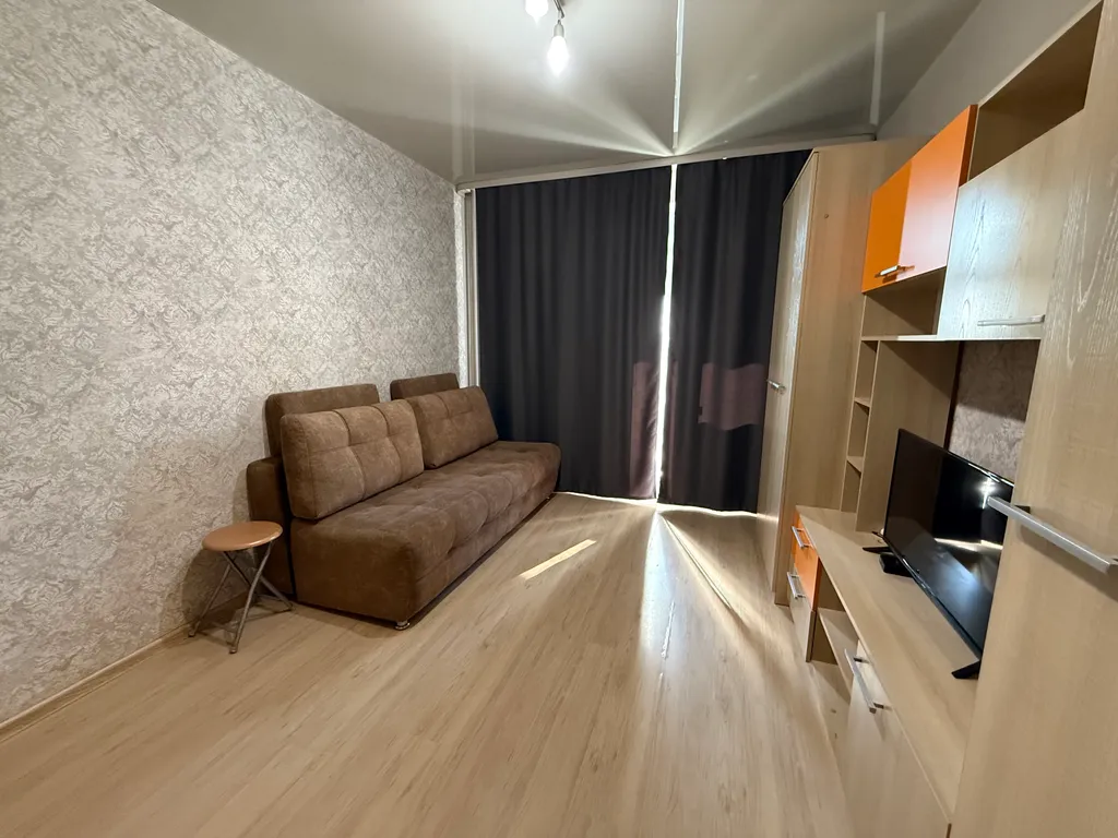 Студия - диван, стиралка холодильник, СВЧ, водонагреватель