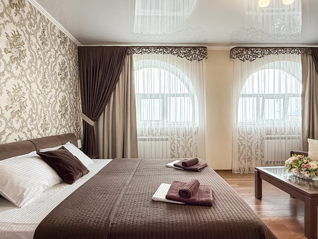 Коттедж Просторный дом с видом на море и горы — аренда посуточно в Геленджик