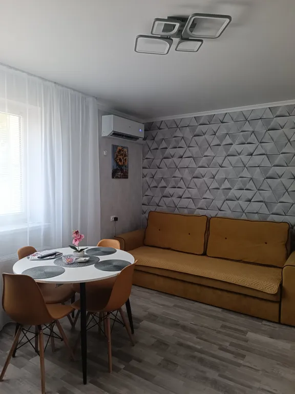 Уютная квартира в частном секторе, 100 метров от Федеральной трассы.