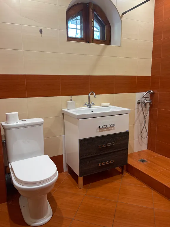 Дом в национальном стиле с удивительным видом AM House Grand