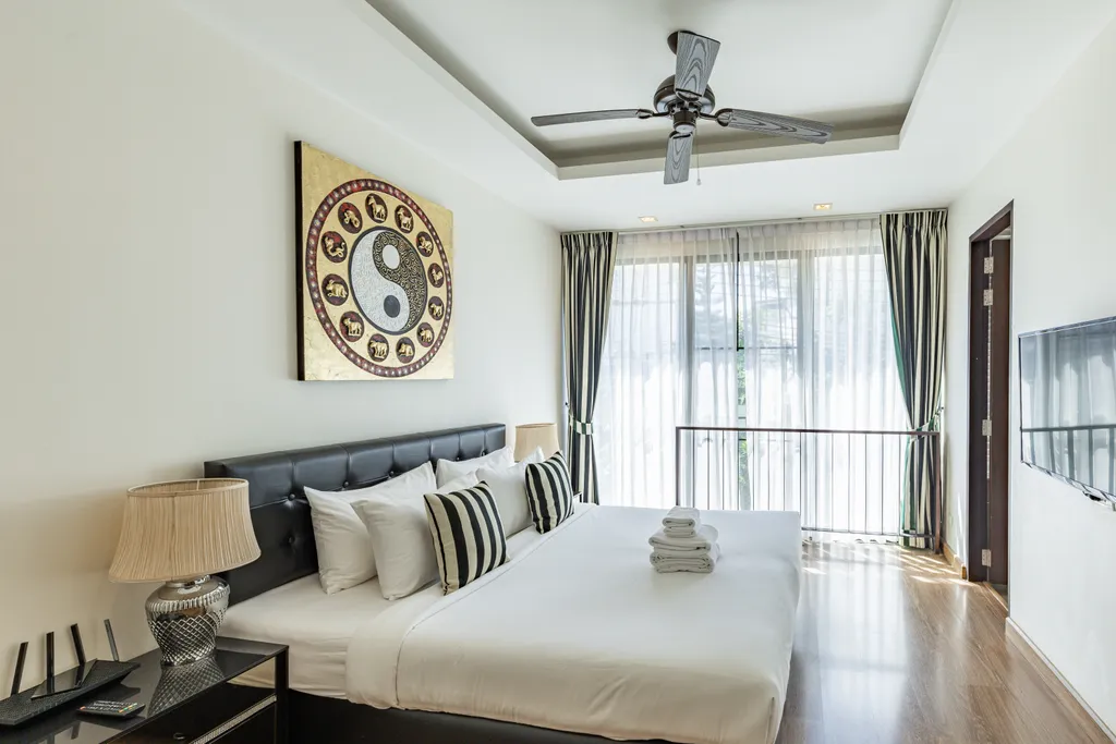 Awesome 3bd Townhouse with a patio