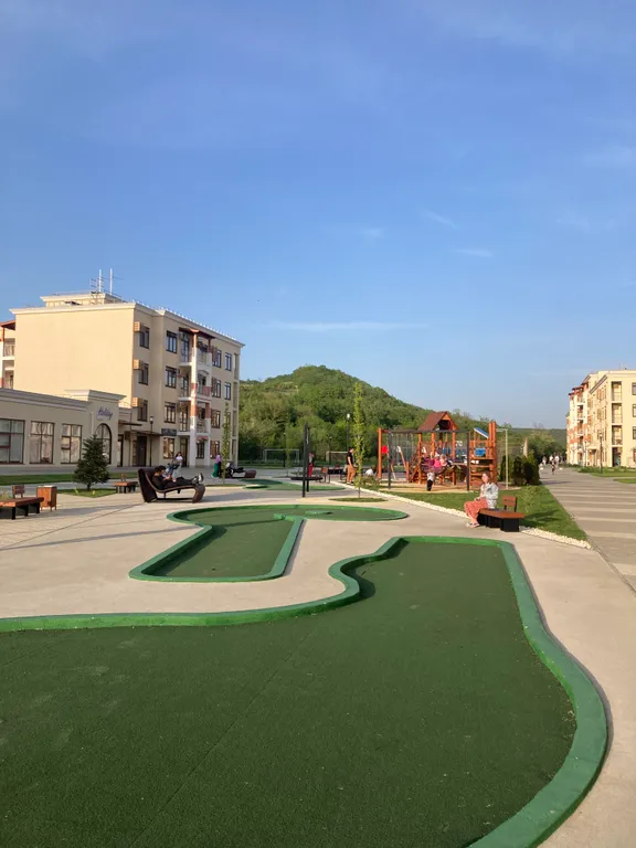 Уютная и стильная студия в горах между озером и морем