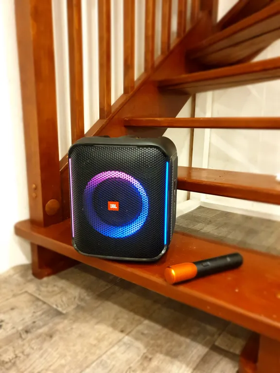 Уютный дом с сауной на первом этаже, в черте города у ручья