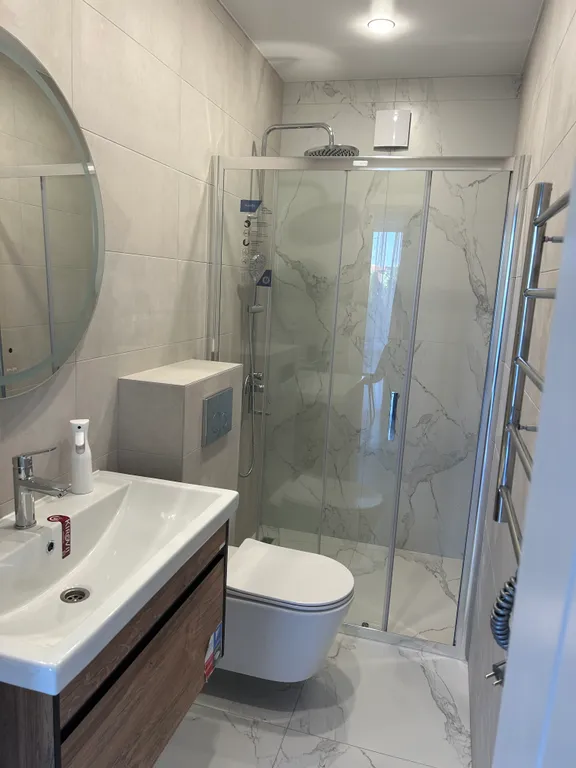 Домик в малине у моря