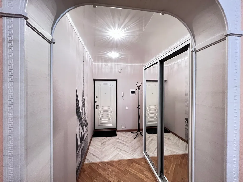 Двухкомнатная, БОЛЬШАЯ, ЦЕНТР