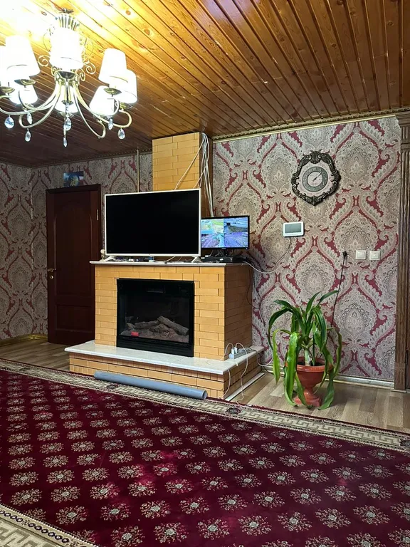 Дом у водопада Тобот