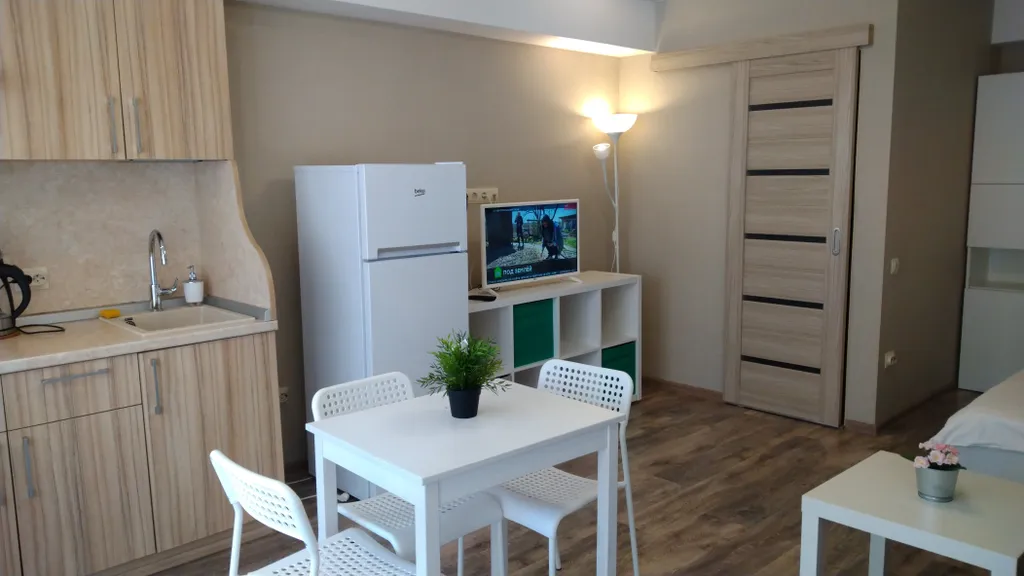 Квартира Апартаменты в Адлере напротив жд вокзала — Адлер