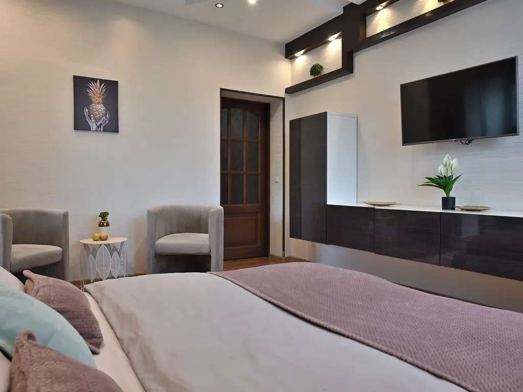 Квартира 2-комнатные апартаменты рядом с Военно-морским клиническим госпиталем — Калининград