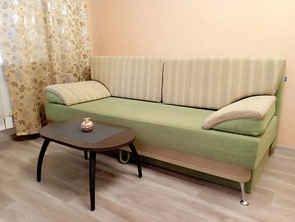 Уютная квартира в хорошем районе города — аренда посуточно в Новокуйбышевск