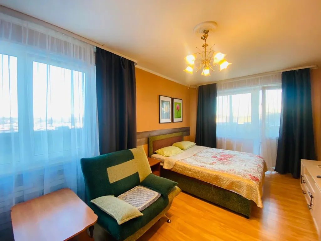 2-х комнатная квартира в Октябрьском районе, с балконом