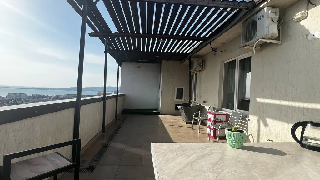 Уникальный пентхаус с видом на море