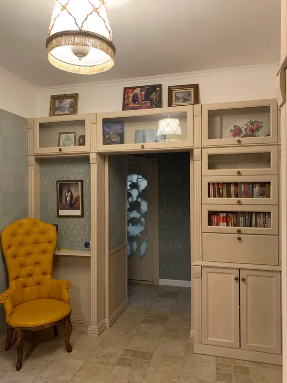 Уютная классика на картинной галерее