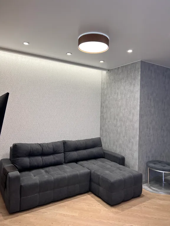 2-комнатная квартира с дизайнерским ремонтом