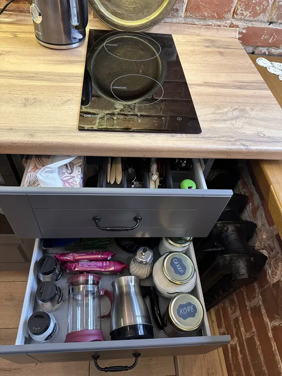 Студия у Соборной площади Кремля