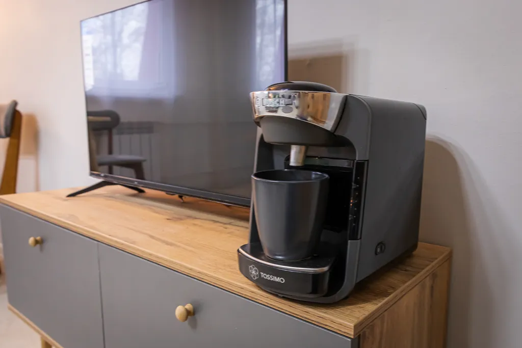 Уютная студия с видом на сосны