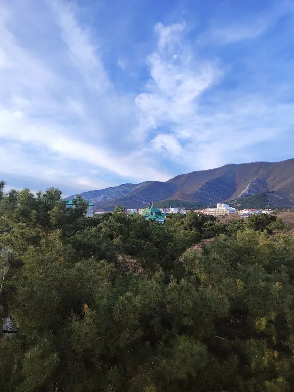 Апартамент с роскошным видом на море и горы