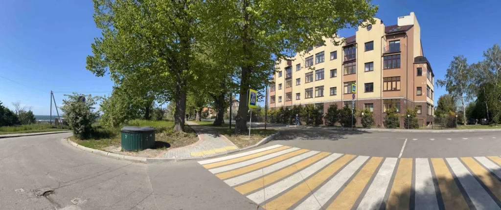 Дом между морем и озером