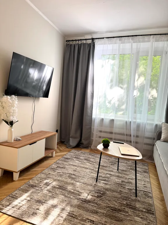 Квартира Светлые апартаменты в центре, с новым ремонтом и 10 минутах от метро — Москва