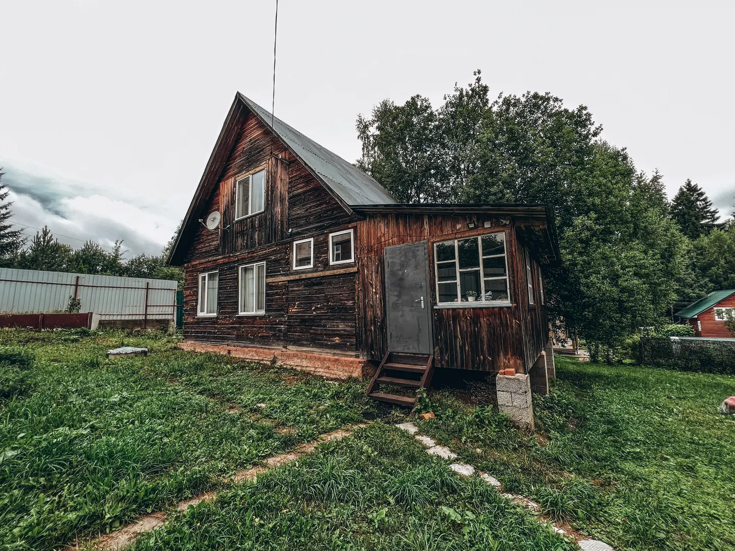 Дом снаружи