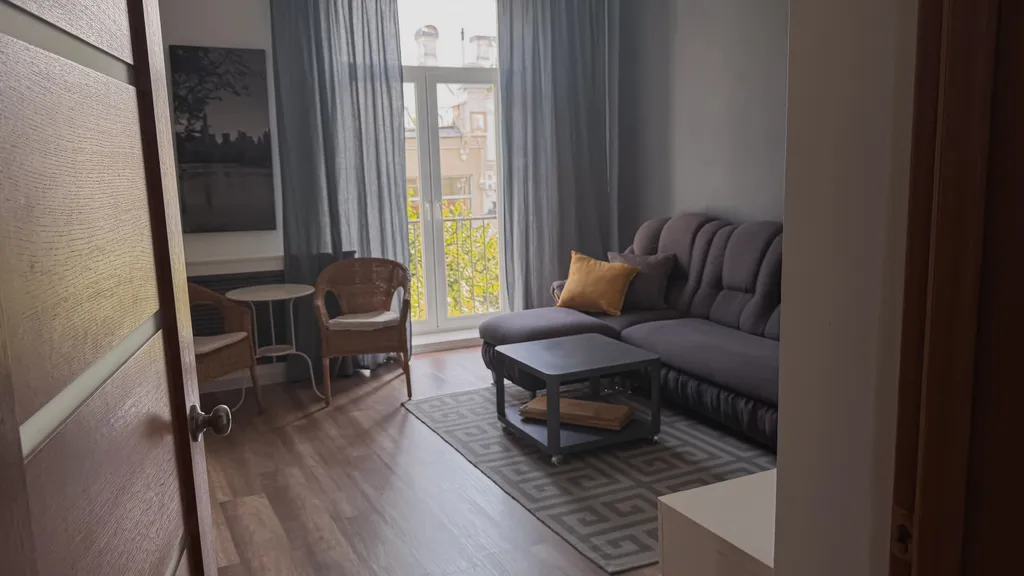 Атмосферная квартира с французским балконом в историческом центре