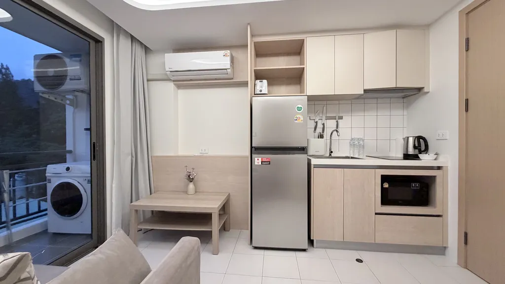 Замечательная квартира у пляжа Камала с бассейной и спортзалом