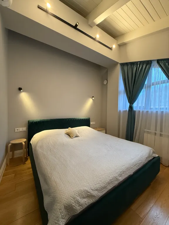 Двухуровневая просторная квартира в п.Эсто-Садок (к.Красная Поляна)