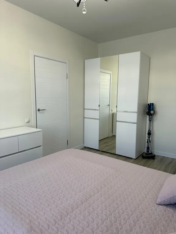 Изящная 2евро с бассейном на море в Сукко около Кипарисового озера