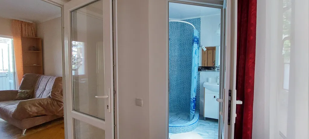 Отдельный этаж, в частном секторе