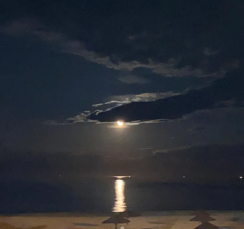 Коттедж Уютны домик у Каспийского моря 50 метров до пляжа — Махачкала